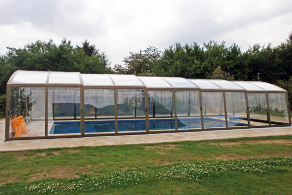 Abri de piscine Hoch-Neuf
